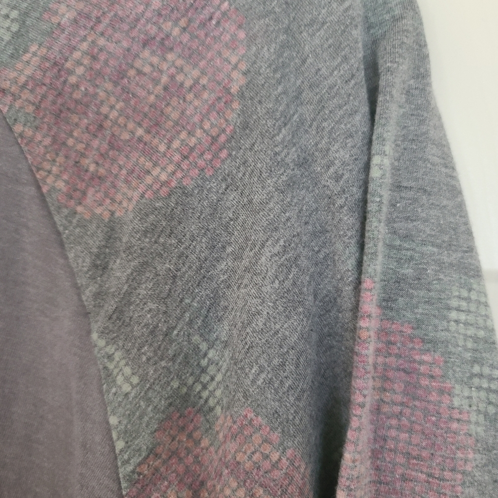Lularoe Randy tee - Picture 2 of 3